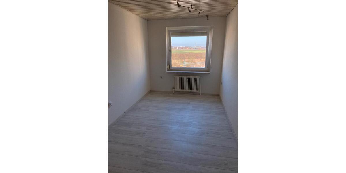 Etagenwohnung Salzgitter Ortschaft Ost - 4 Zimmer, 92 m&sup2;, 850&euro; | Angebot:26059373