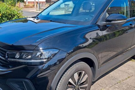 VW T-Cross 15.700 km 22.800 &euro; Wolfsburg 38446