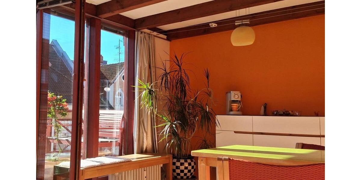 Lichtdurchflutete 4-Zi-Maisonette mit Balkon und Tiefgarage 4 zimmer