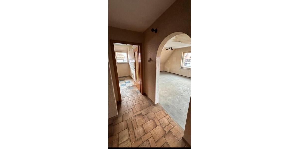 Einfamilienhaus Salzgitter Ortschaft Südost - 7 Zimmer, 180 m&sup2;, 85.000&euro; | Angebot:24600257