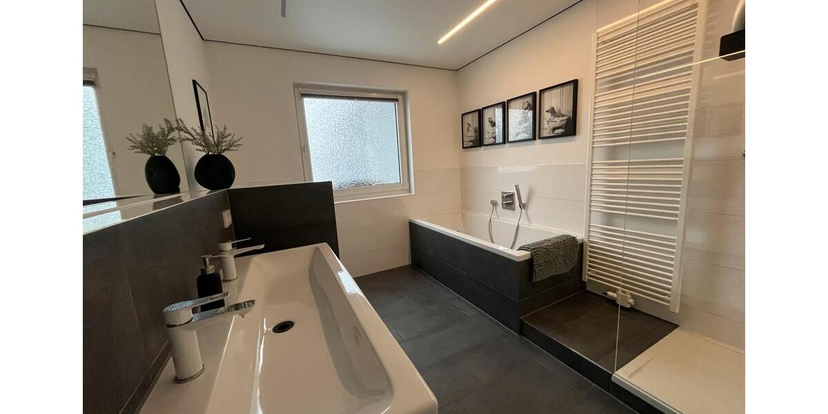 Etagenwohnung Braunschweig Wabe-Schunter-Beberbach - 5 Zimmer, 160 m&sup2;, 1.600&euro; | Angebot:25416313