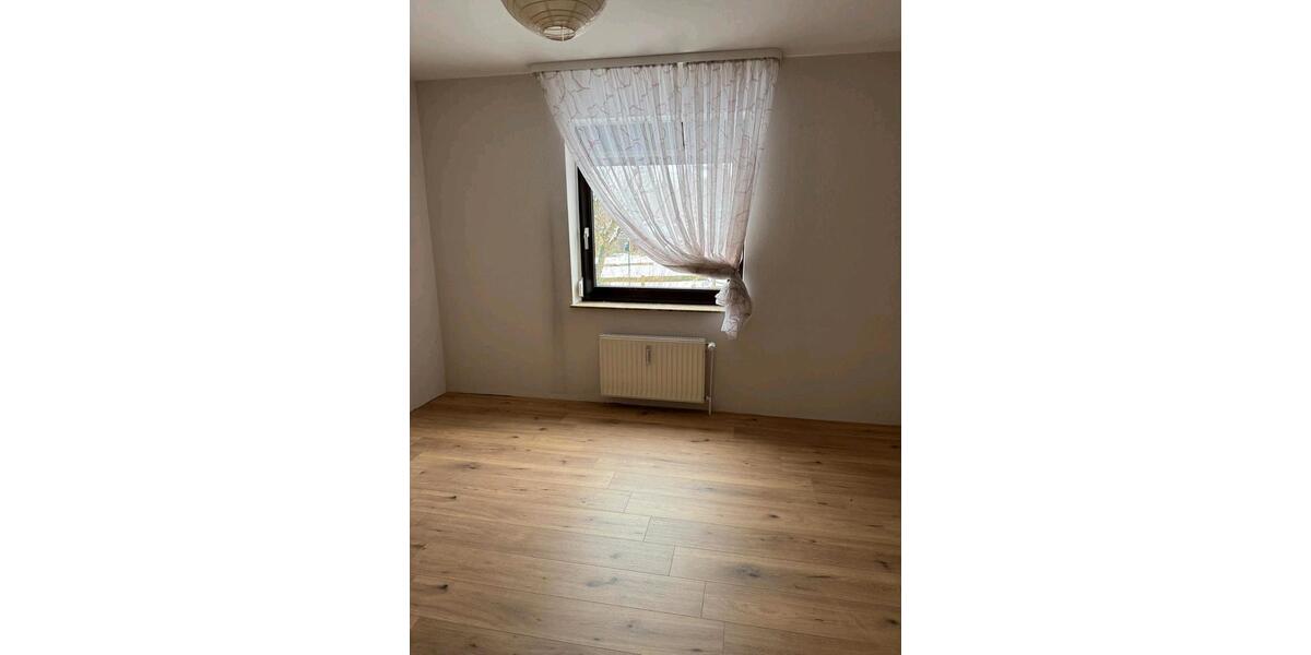 Erdgeschoßwohnung Vechelde - 3 Zimmer, 86 m&sup2;, 950&euro; | Angebot:24716999