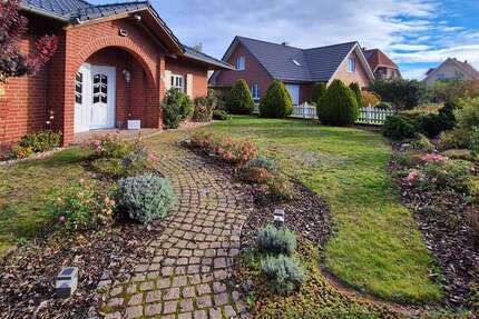 Haus Wolfsburg (Kästorf) Alt-Wolfsburg - 4.5 Zimmer, 180 m&sup2;, 1.400&euro; | Angebot:26002788