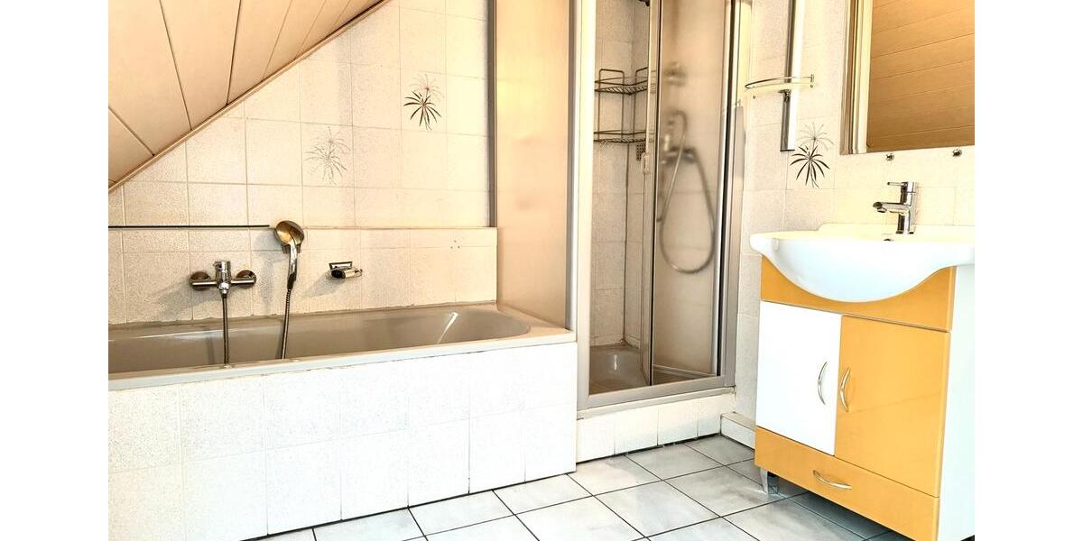 Doppelhaushälfte Salzgitter Ortschaft Südost - 8 Zimmer, 195 m&sup2;, 269.000&euro; | Angebot:24093043