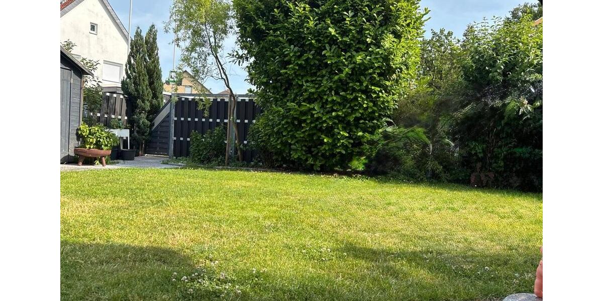 Etagenwohnung Schwülper - 6 Zimmer, 183 m&sup2;, 1.500&euro; | Angebot:25658693