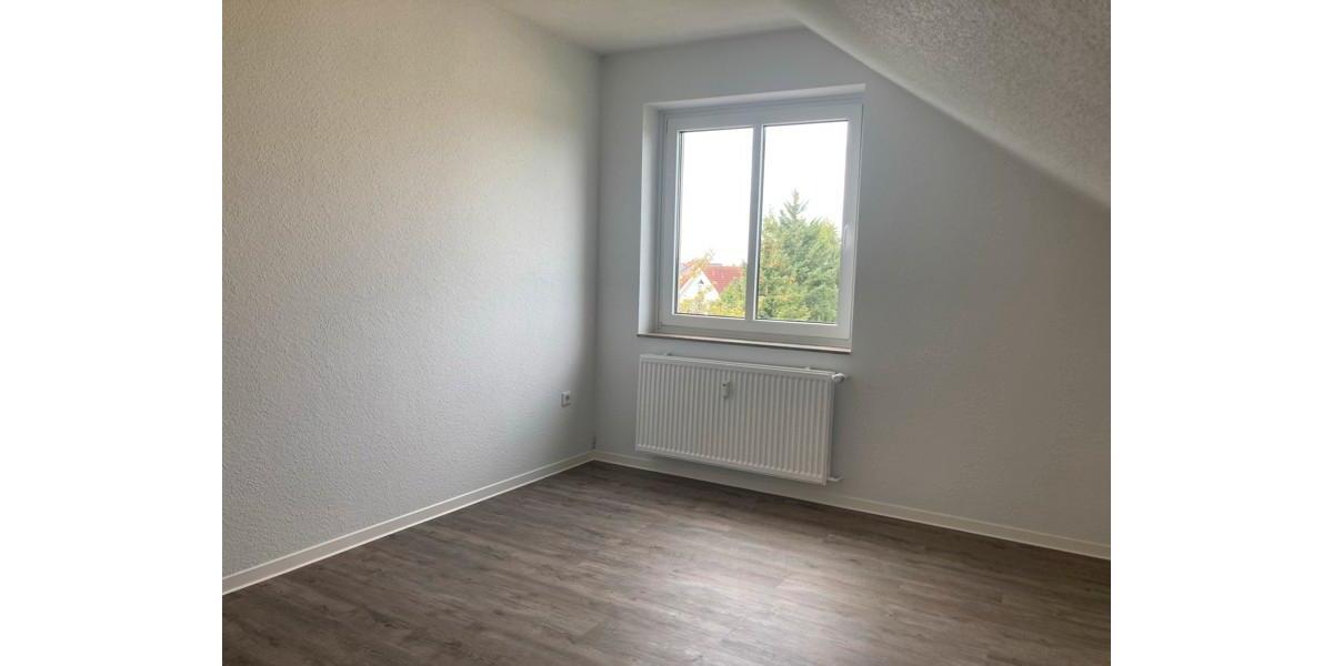 Etagenwohnung Braunschweig Broitzem - 4 Zimmer, 95 m&sup2;, 1.049&euro; | Angebot:25730087