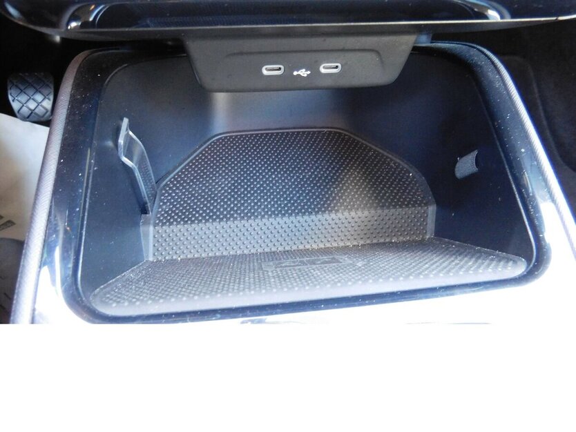 Skoda Fabia 1.0 Ambion TSI BMT 4TRG Klima Navi 14.100 km 17.390 € Vordorf 38533