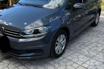 VW Touran 199.994 km 27.000 &euro; Wolfsburg 38448