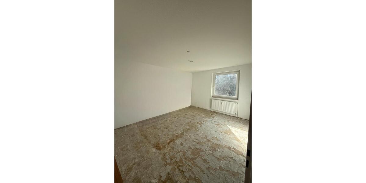 Etagenwohnung Braunschweig Timmerlah-Geitelde-Stiddien - 4 Zimmer, 95 m&sup2;, 800&euro; | Angebot:25945770