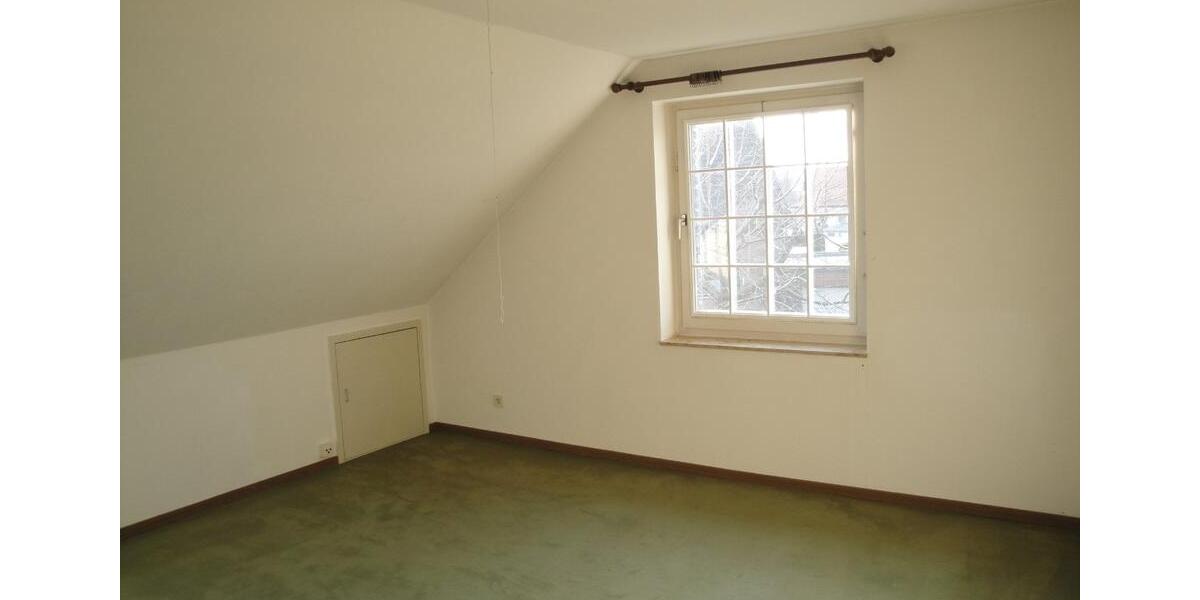 Dachgeschoßwohnung Braunschweig Südstadt- Rautheim- Mascherode - 3 Zimmer, 74 m&sup2;, 600&euro; | Angebot:26598469