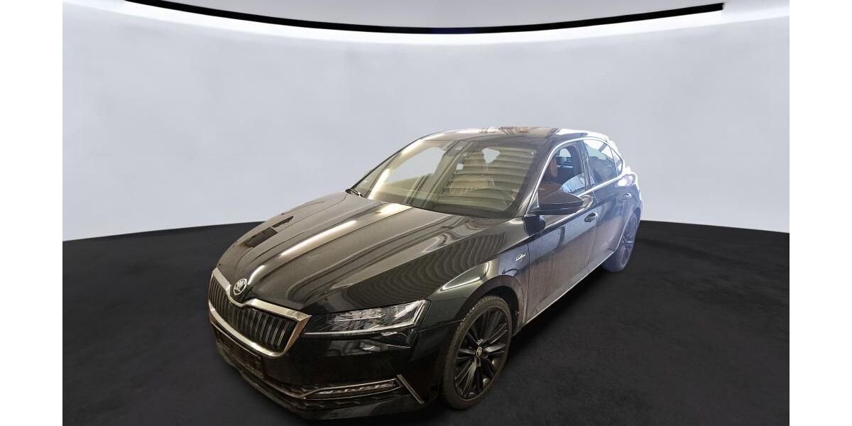 Skoda Superb 99.930 km 24.990 &euro; Braunschweig 38122