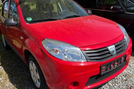 Dacia Sandero 124.000 km 2.350 &euro; Wolfenbüttel (Halchter) 38304