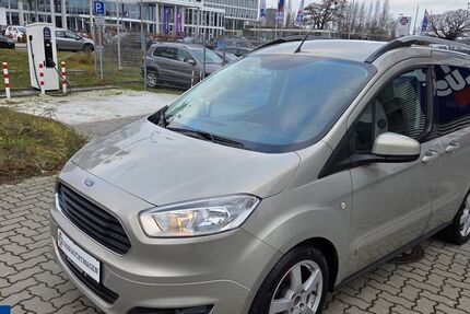 Ford Tourneo Courier 91.281 km 9.949 &euro; Wolfsburg 38446