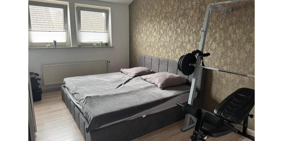 Etagenwohnung Sassenburg - 3 Zimmer, 90 m&sup2;, 700&euro; | Angebot:25928039