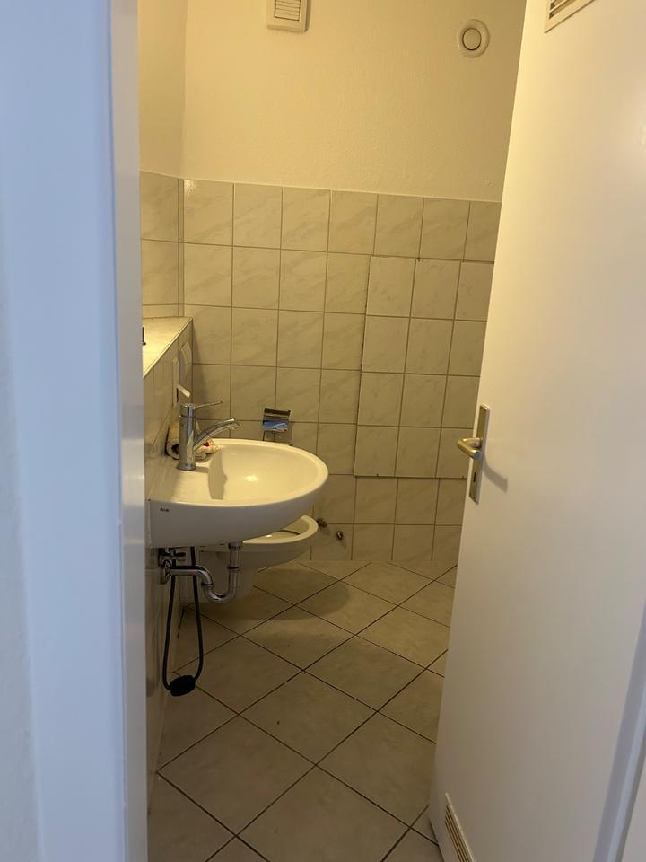 3 Zimmer Wohnung, 66 qm mit Balkon, WG geeignet zimmer