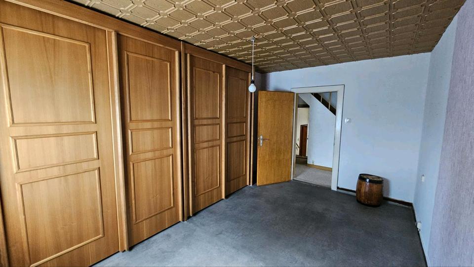 Einfamilienhaus Liebenburg - 7.5 Zimmer, 130 m&sup2;, 130.000&euro; | Angebot:24828185