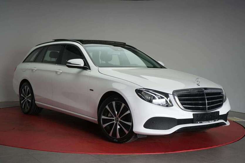 E 300