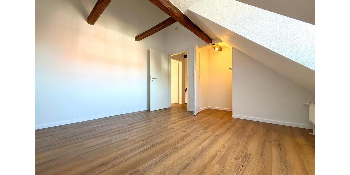 Maisonettenwohnung Braunschweig Nordstadt - 4 Zimmer, 80 m&sup2;, 900&euro; | Angebot:25271063