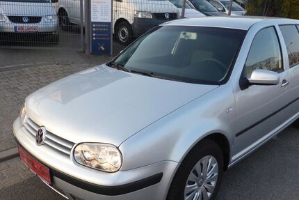 VW Golf 193.500 km 2.990 &euro; Wolfsburg/Vorsfelde 38448