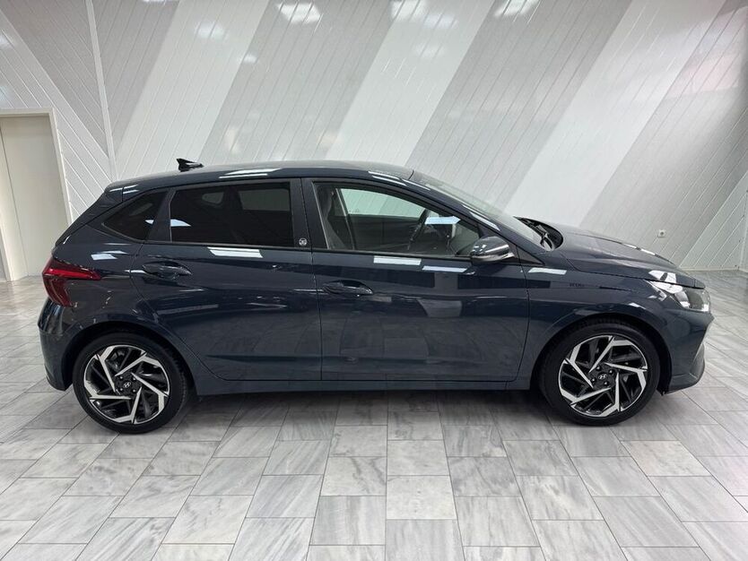 i20