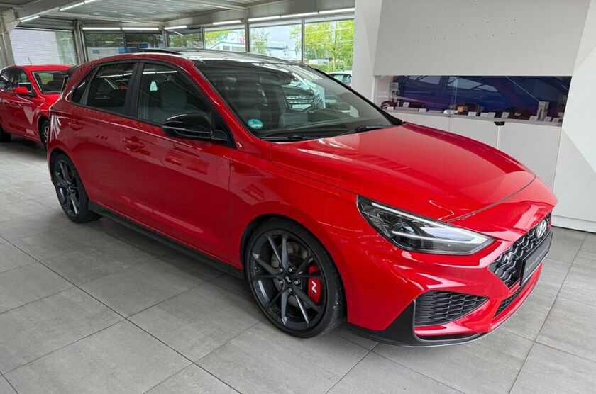 i30