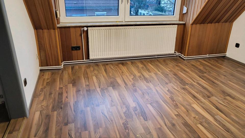 Einfamilienhaus Hillerse - 8 Zimmer, 220 m&sup2;, 1.600&euro; | Angebot:24655265