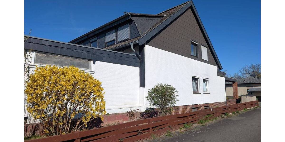 Mehrfamilienhaus, Wohnhaus Salzgitter Sauingen - 7 Zimmer, 240 m&sup2;, 348.000&euro; | Angebot:25865296