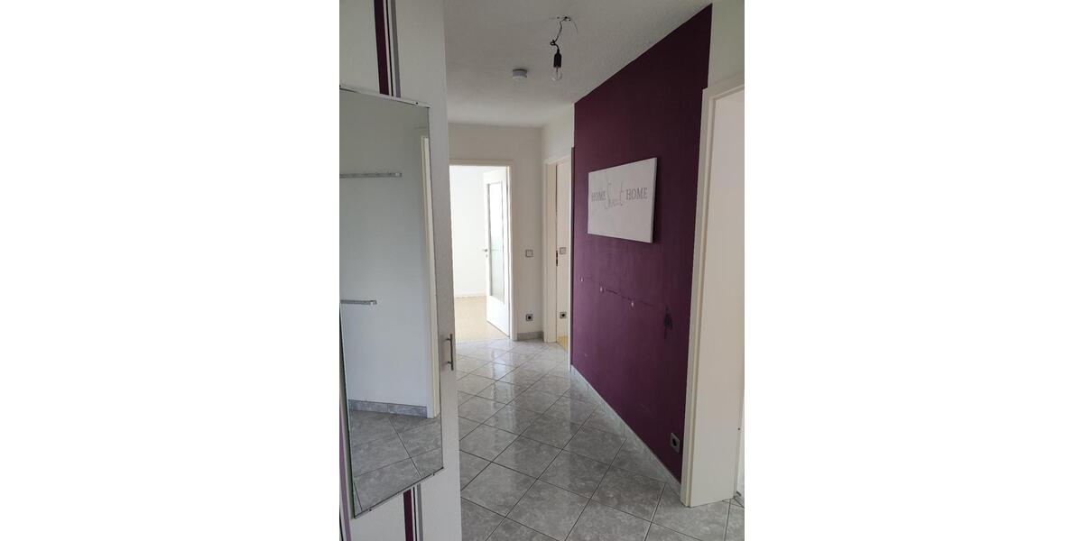 Dachgeschoßwohnung Wolfsburg Detmerode - 3 Zimmer, 75 m&sup2;, 820&euro; | Angebot:25305909