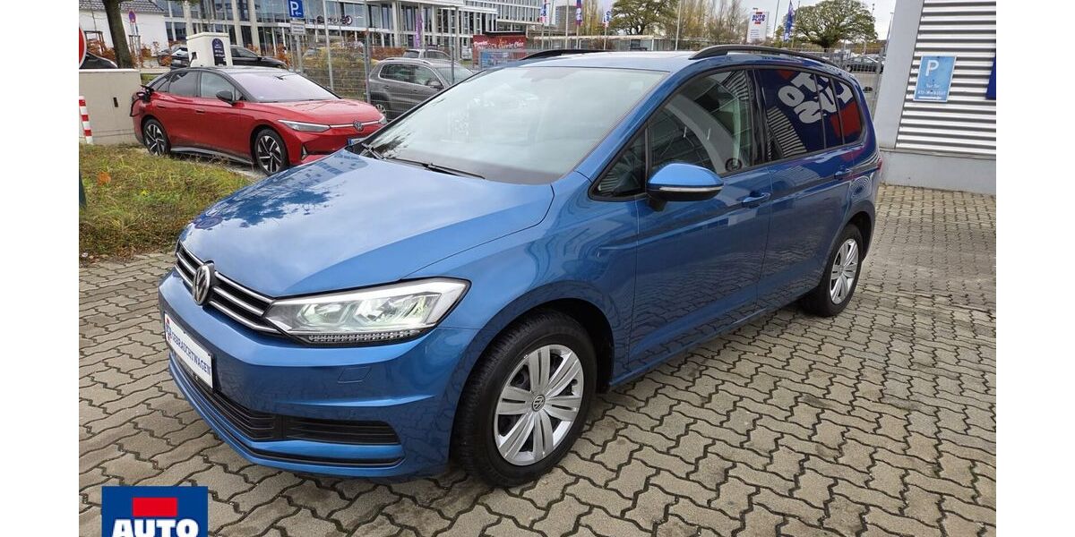 VW Touran 147.487 km 13.979 &euro; Wolfsburg 38446
