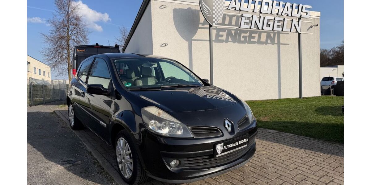 Renault Clio 94.673 km 2.990 &euro; Salzgitter 38229