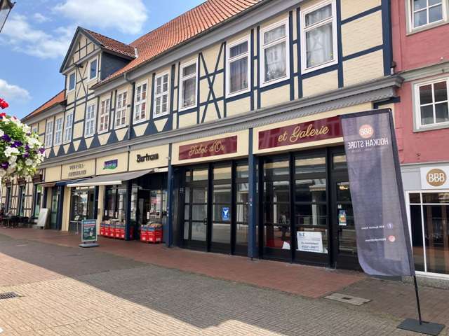 Einzelhandel in Wolfenbüttel 2.320 € 220 m²