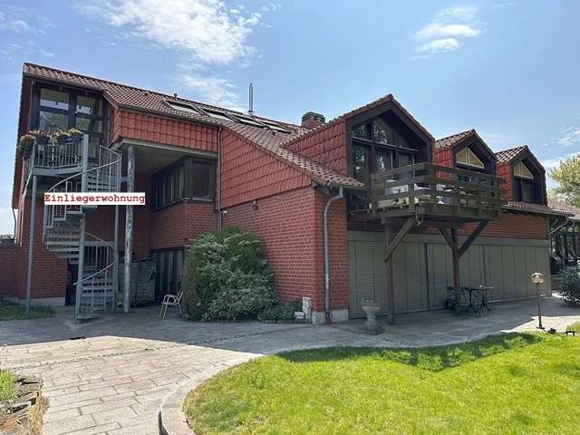 Haus zum Kaufen in Wolfsburg 850.000 € 486 m²