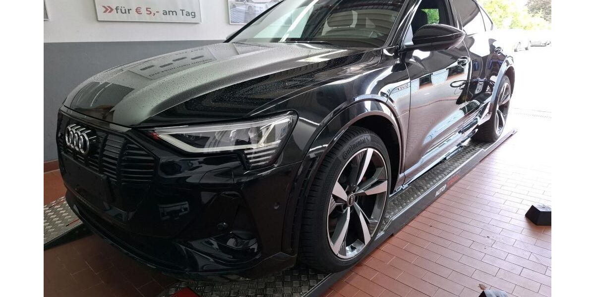 Audi e-tron 97.587 km 36.990 &euro; Vechelde 38159