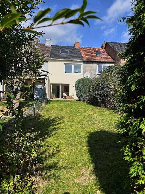 Kernsaniert und Einzugsbereit: Ihr neues Zuhause mit Wärmepumpe und Energieklasse B in BS-Stöckheim 4 zimmer