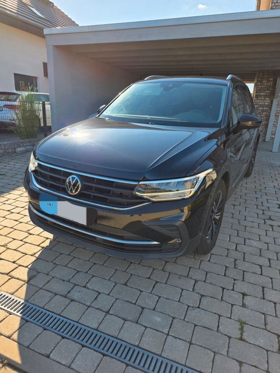 VW Tiguan 116.500 km 22.400 € Sassenburg 38524