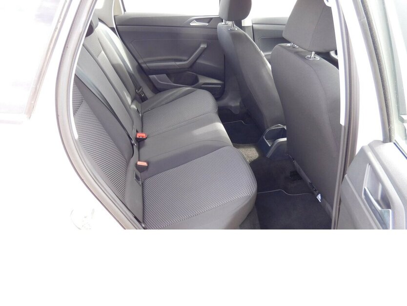 VW Taigo 1.0 TSI BMT Klima LED Navi 27.600 km 15.990 € Vordorf 38533