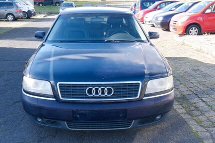Audi A8 324.750 km 2.999 &euro; Braunschweig 38122