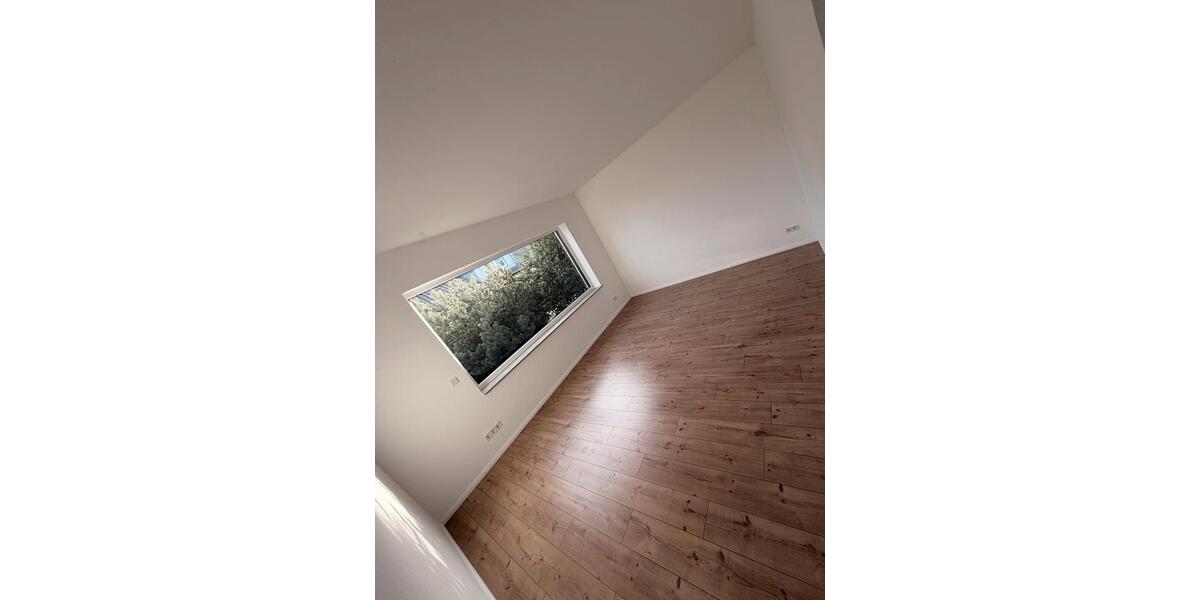 Erdgeschoßwohnung Peine Südstadt - 4.5 Zimmer, 155 m&sup2;, 1.755&euro; | Angebot:25309992