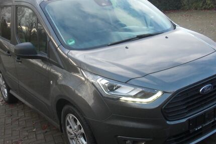 Ford Tourneo Connect 149.000 km 14.100 € Didderse 38530