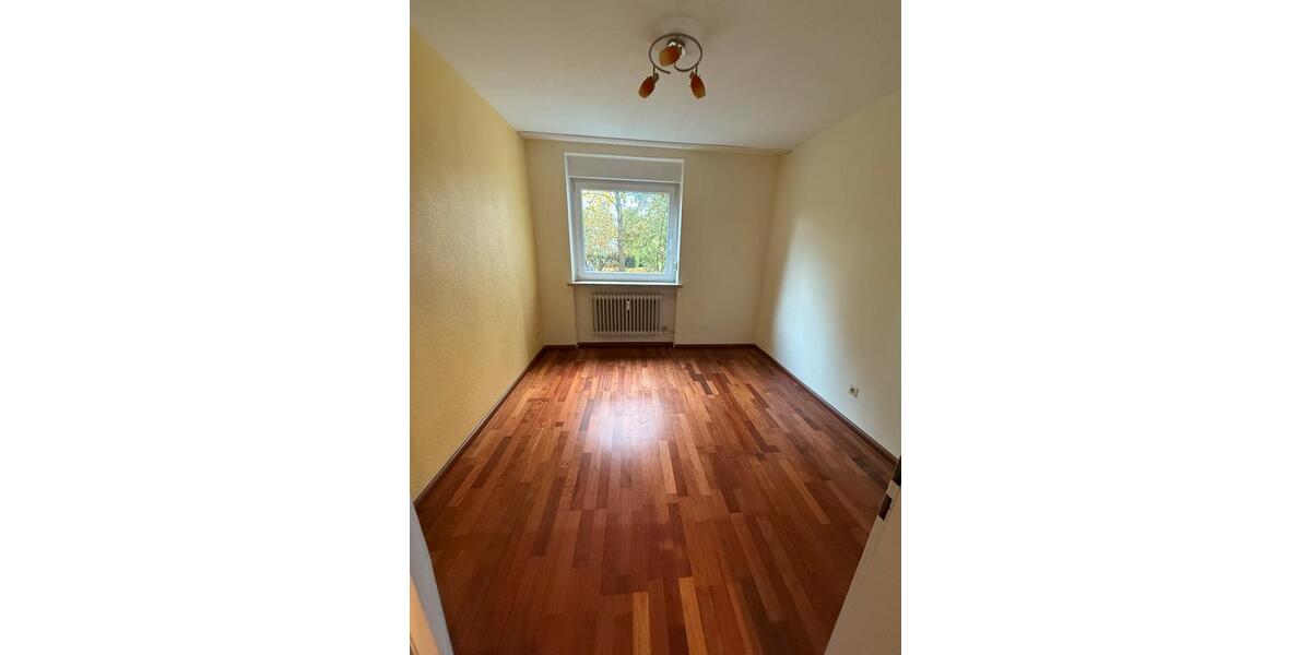 Hochparterre Braunschweig Nordstadt - 4 Zimmer, 99 m&sup2;, 250.000&euro; | Angebot:24660248