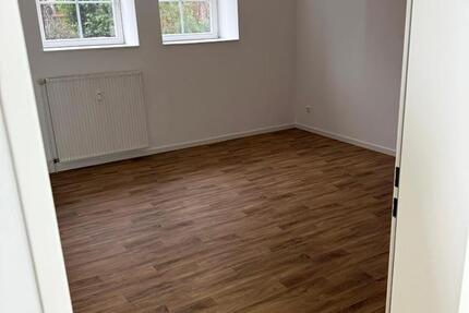 Wohnung Sickte - 3 Zimmer, 80 m&sup2;, 740&euro; | Angebot:24673986
