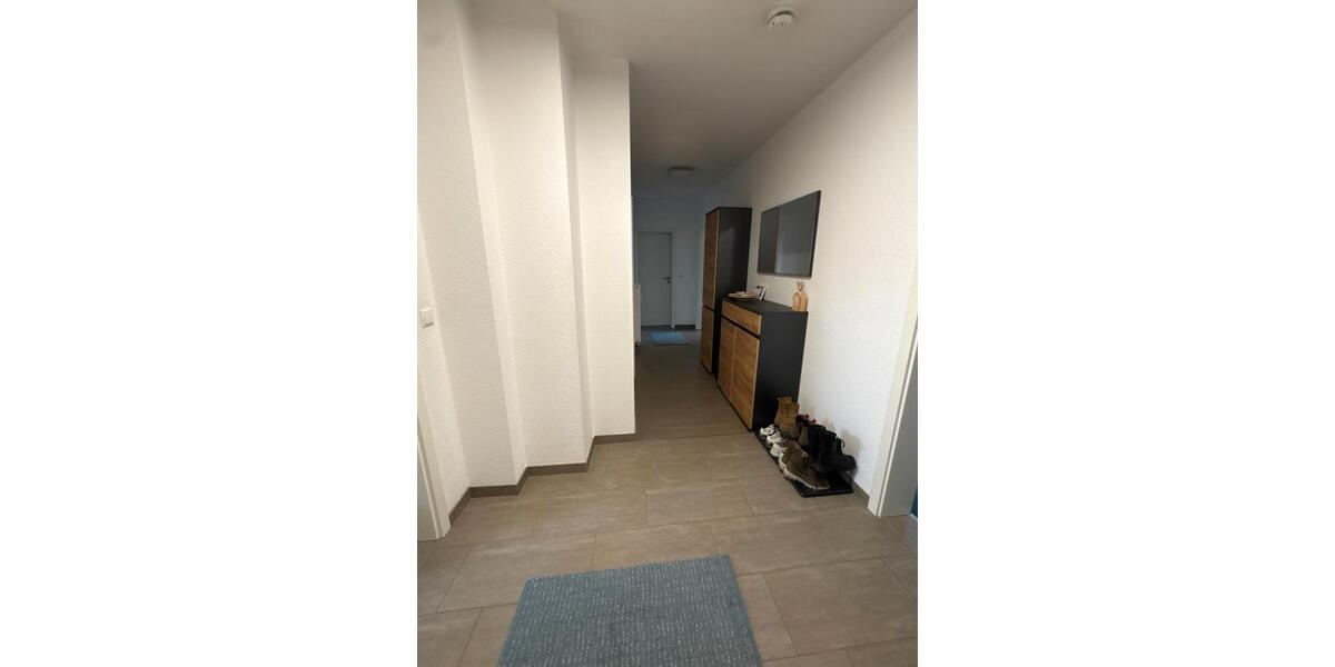 Etagenwohnung Sickte - 3 Zimmer, 90 m&sup2;, 1.000&euro; | Angebot:25934275