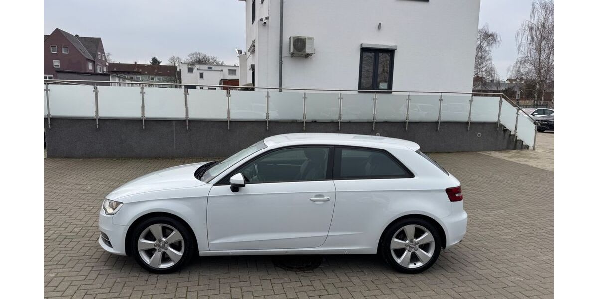 Audi A3 96.000 km 9.999 &euro; Salzgitter-Lebenstedt 38226