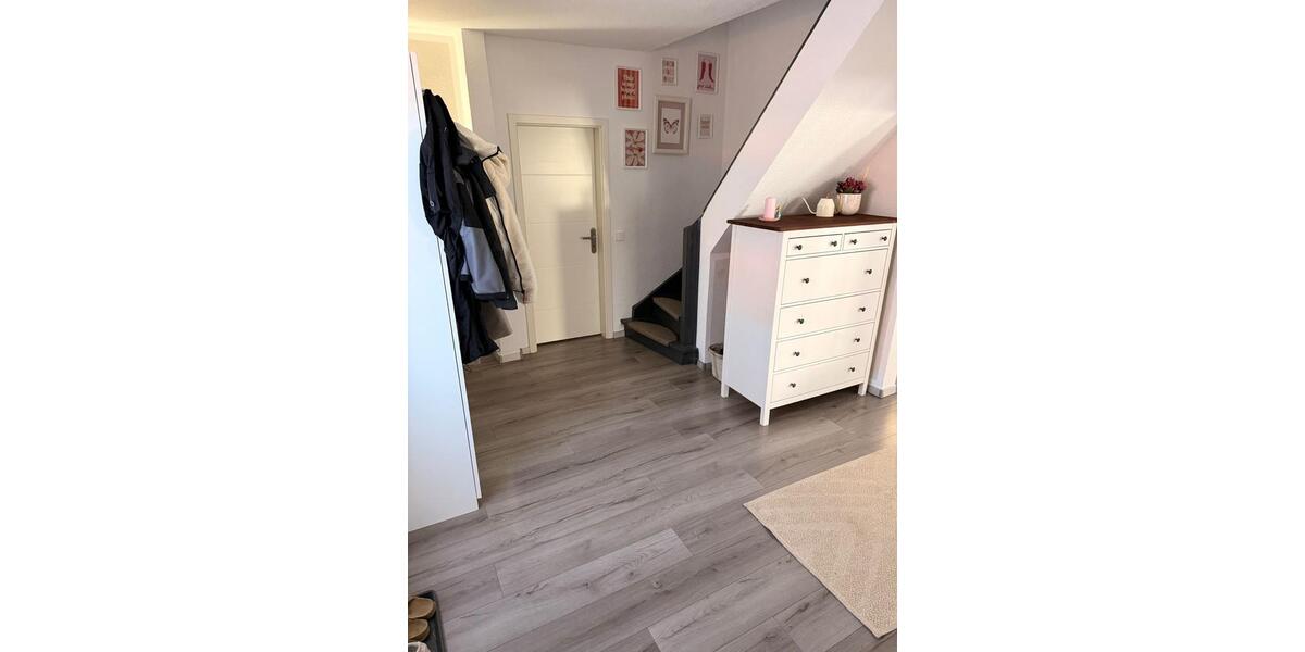 Einfamilienhaus Königslutter am Elm - 3 Zimmer, 130 m&sup2;, 1.300&euro; | Angebot:26461234