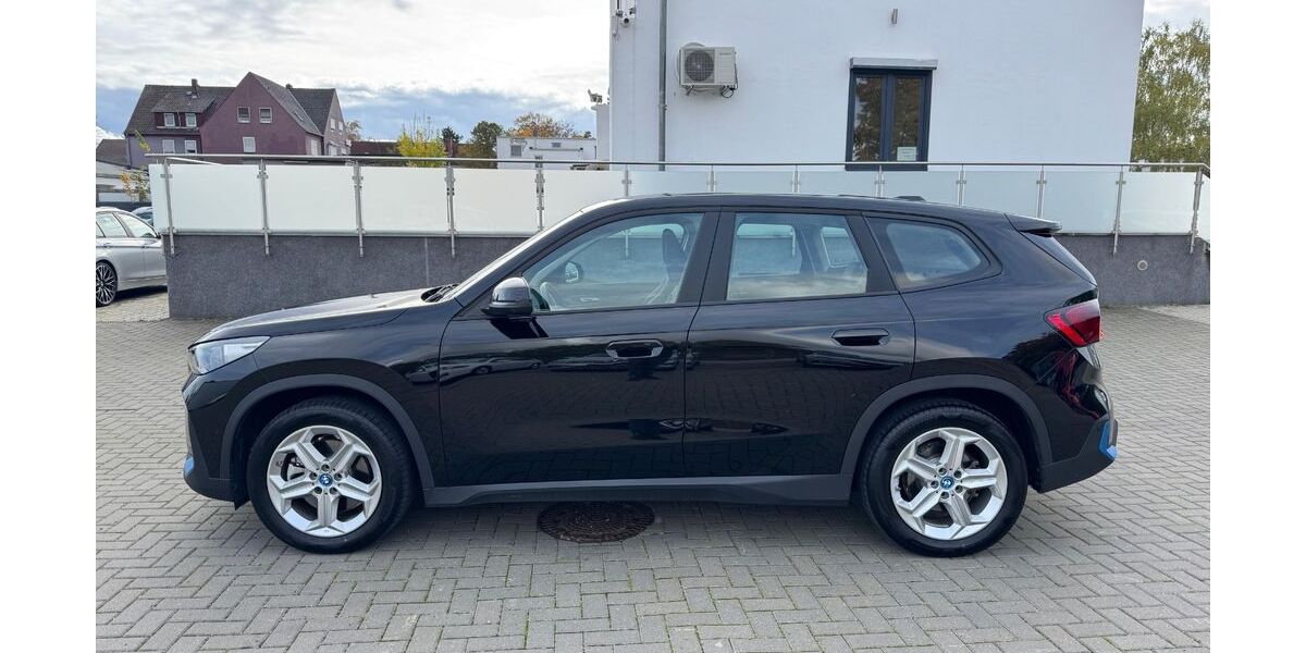 BMW iX1 35.277 km 33.900 &euro; Salzgitter-Lebenstedt 38226