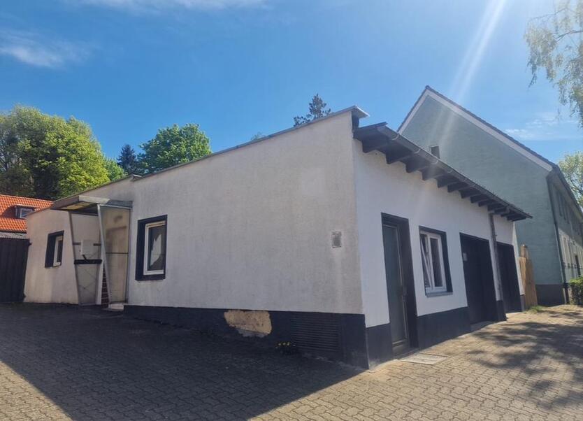 Bungalow frisch renoviert 3-Zimmer mit offener Küche ab sofort