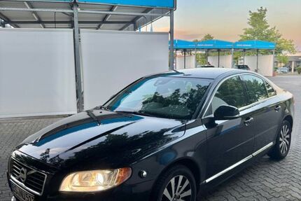 Volvo S80 210.000 km 9.500 &euro; Braunschweig 38106
