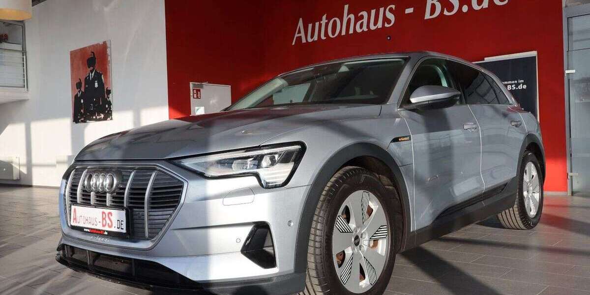 Audi e-tron 40.179 km 30.680 &euro; Braunschweig 38116