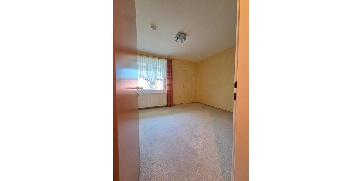 Erdgeschoßwohnung Salzgitter Ortschaft Südost - 3 Zimmer, 63 m&sup2;, 65.000&euro; | Angebot:24432367