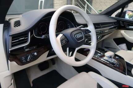 Audi Q7 124.000 km 39.500 € Weyhausen 38554